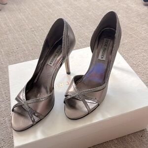 Steve Madden Women's Gold Heels Size 6